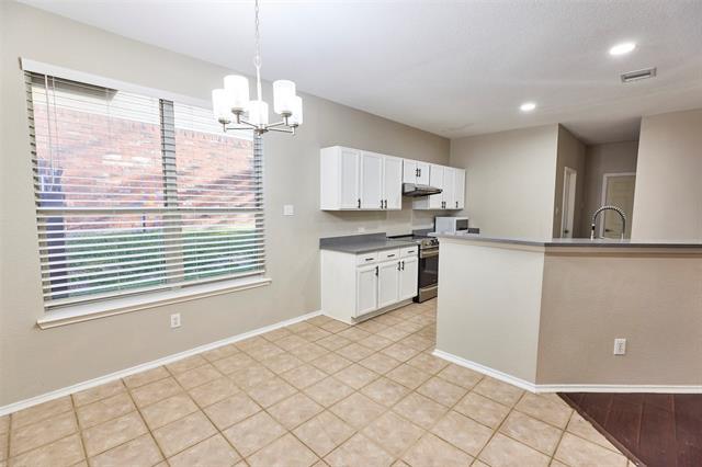 Building Photo - 2840 Clear Creek Dr