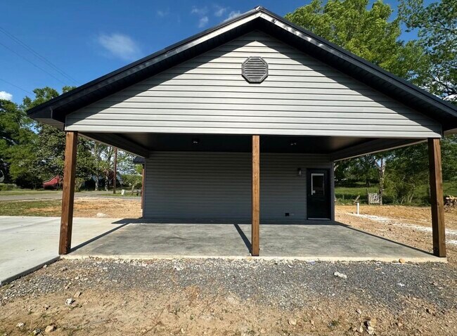 Building Photo - 4299 Gadsden Blountsville Rd