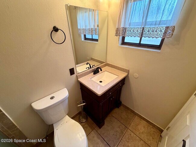 Building Photo - 974 Golf St
