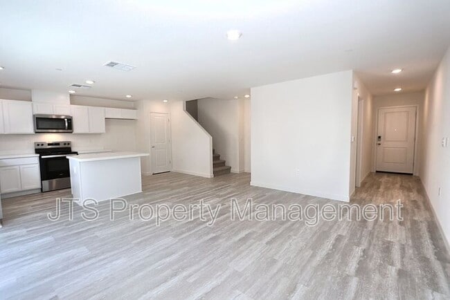 Building Photo - 8312 Whippersnapper Way