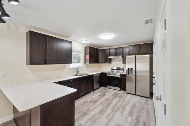 Building Photo - Hudson Estate