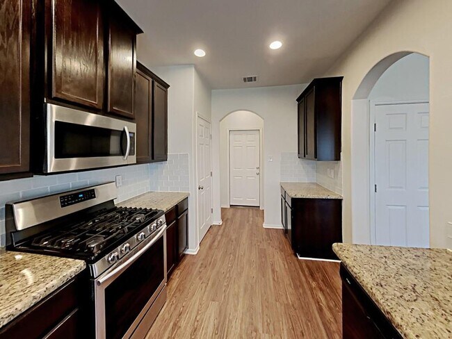 Building Photo - 18226 Amalfi Coast Dr