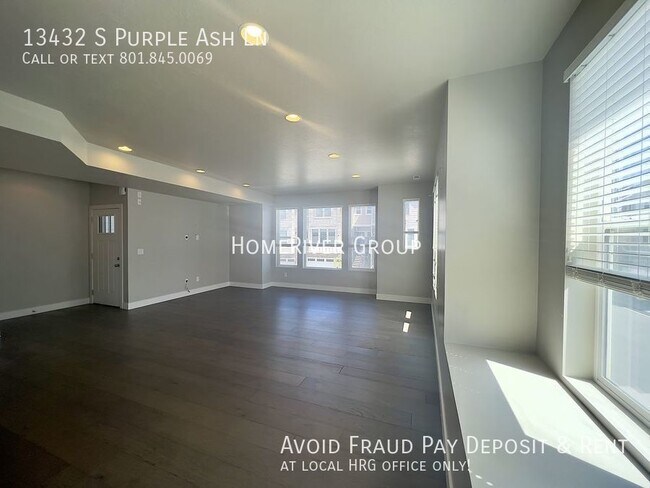 Building Photo - Beautiful Town Home For Rent!!