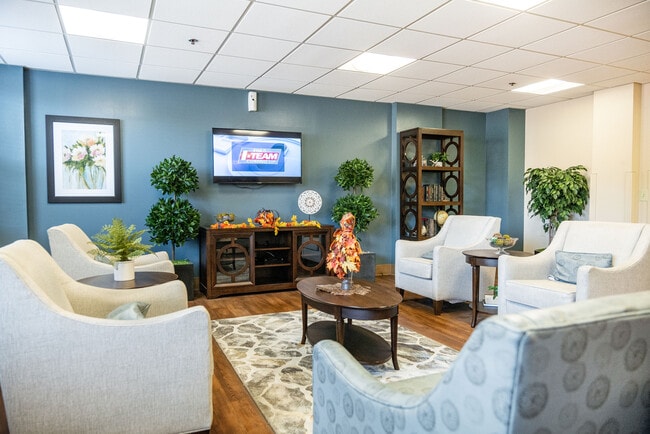 Building Photo - Silvertree Atlanta