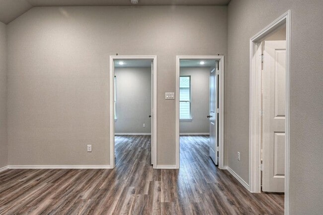 Building Photo - 9599 Darkwood St