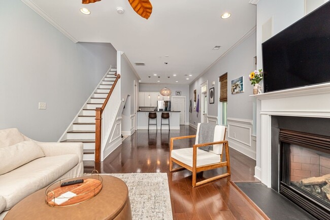 Building Photo - Sweetgrass Square in Market Common