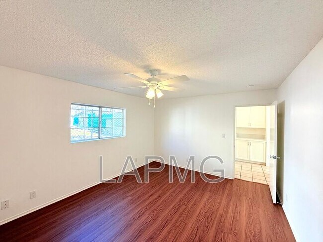 Building Photo - 207 N Mathews St