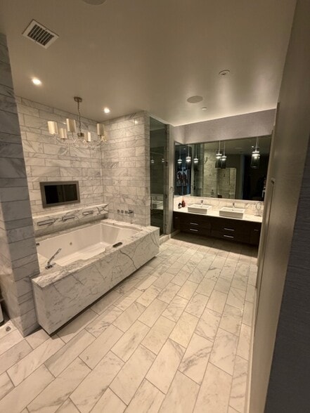 Building Photo - 210 Lavaca St