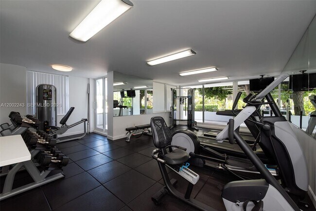 Building Photo - 155 Ocean Ln Dr