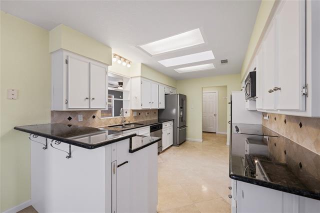 Building Photo - 322 N Greenstone Ln