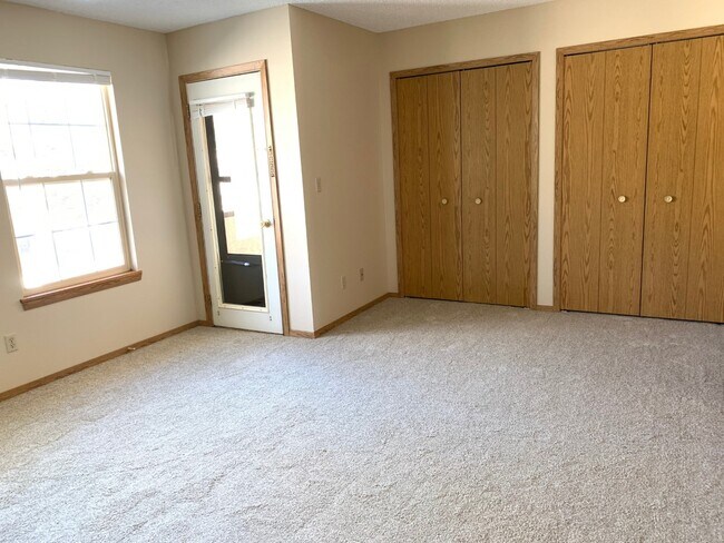 Building Photo - Beautiful Townhome in Colorado Spings