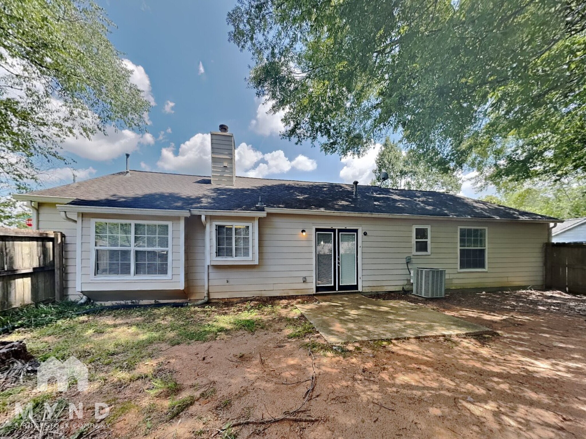 Building Photo - 5995 Homestead Cir