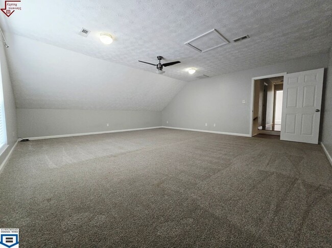 Building Photo - 1544 Pheasants Glen Dr