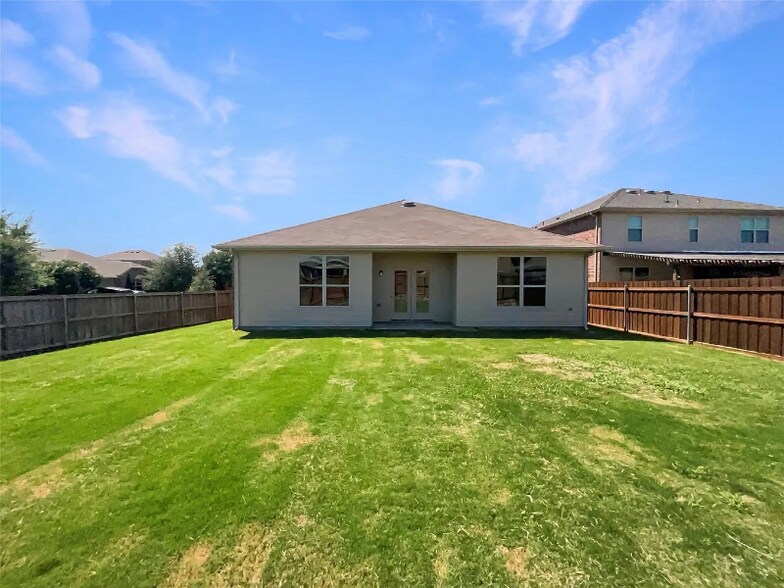 Building Photo - 4100 Dragonfly Ct