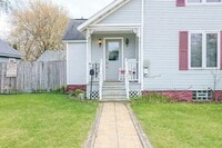 Building Photo - 460 Spruce St