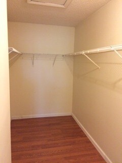 Building Photo - 351 Palm Way