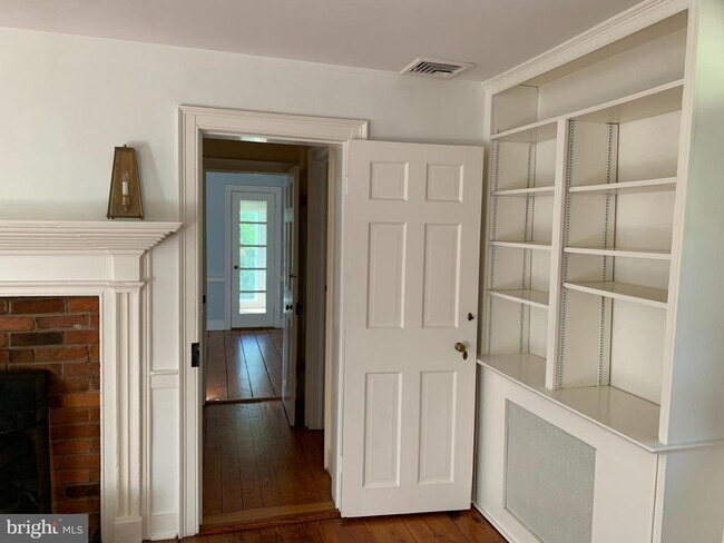 Building Photo - 18279 Foundry Rd