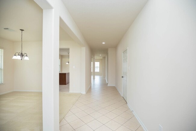 Building Photo - 7427 Boerne Creek Dr