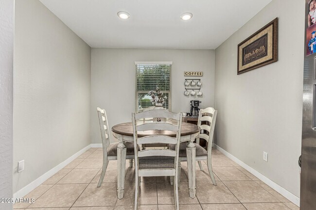 Building Photo - 4028 S 95th Ln