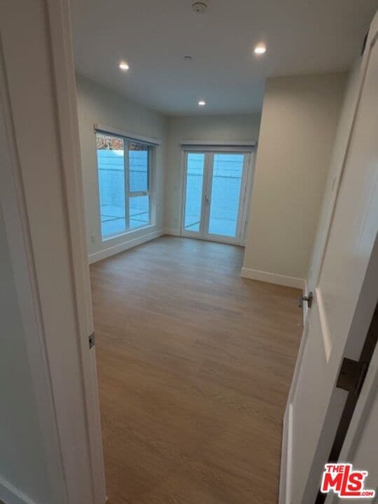 Building Photo - 5191 Lindley Ave