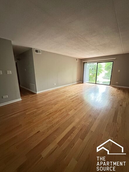 Building Photo - 525 N Quentin Rd