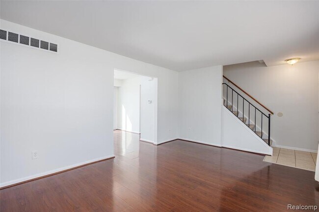 Building Photo - 1717 Nakota Rd