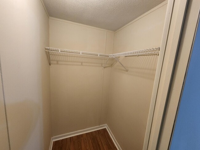 Building Photo - 68 Green Meadows Dr