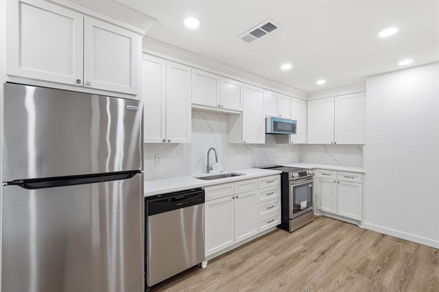 Building Photo - 4816 Amesbury Dr