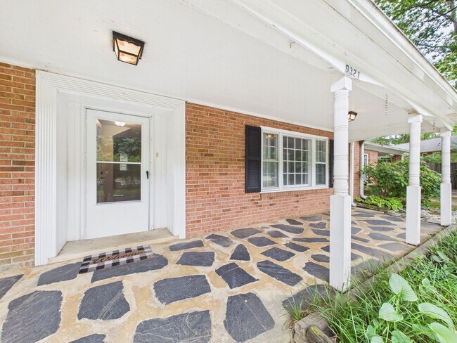 Building Photo - 9321 W Huguenot Rd