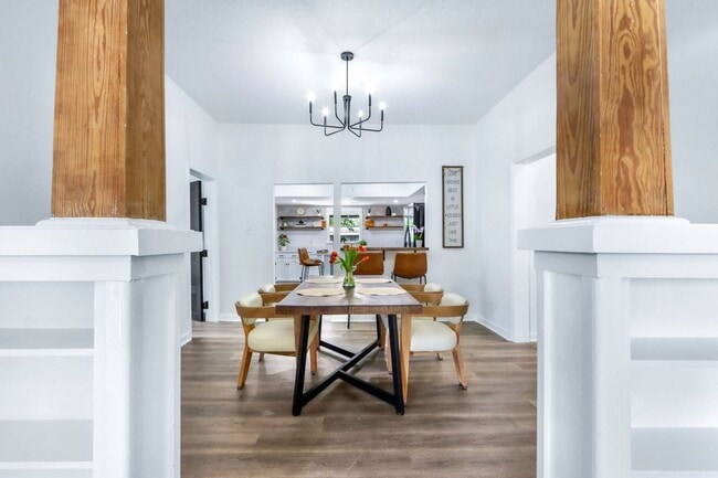 Building Photo - 1213 Spicewood