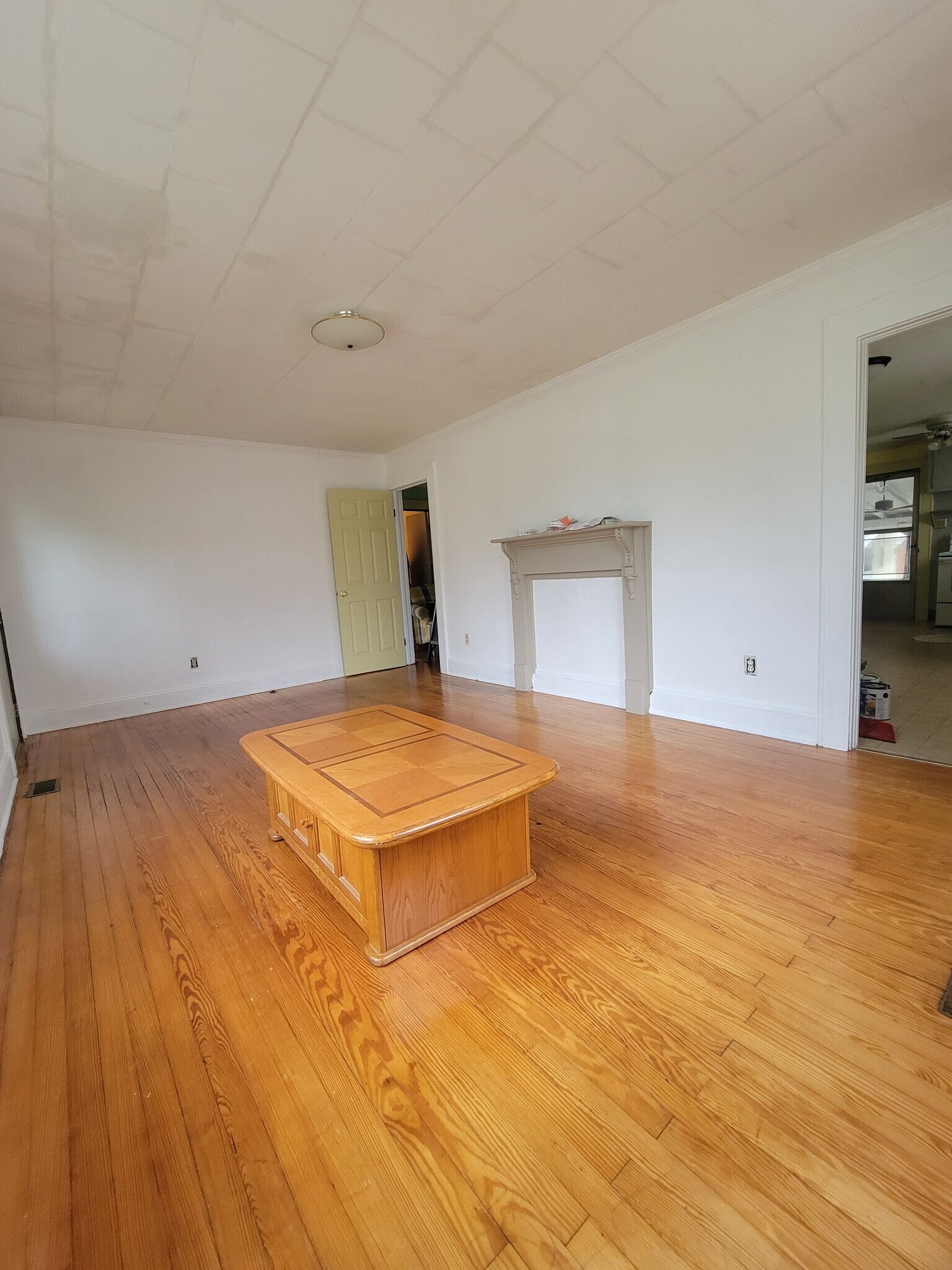 Building Photo - 206 N McCaskey Rd