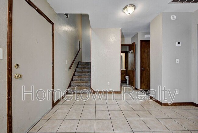 Building Photo - 7301 Edenborough Dr