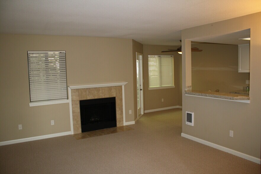 Building Photo - 10232 SE Talbert St