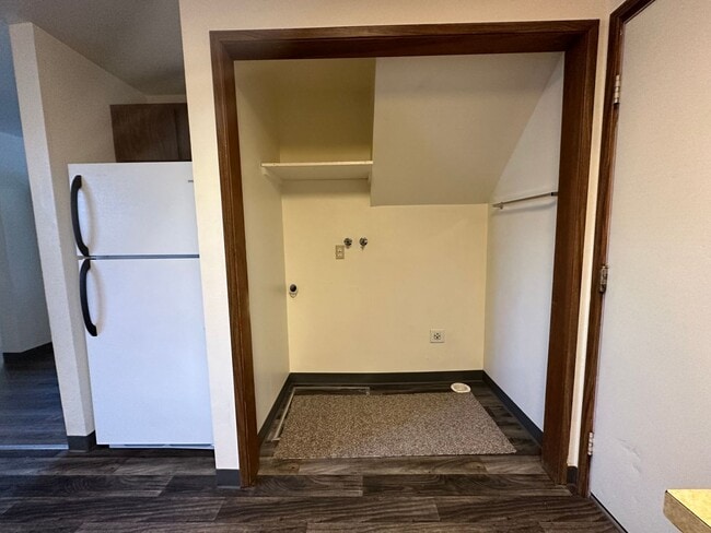 Building Photo - 2510 Bly St