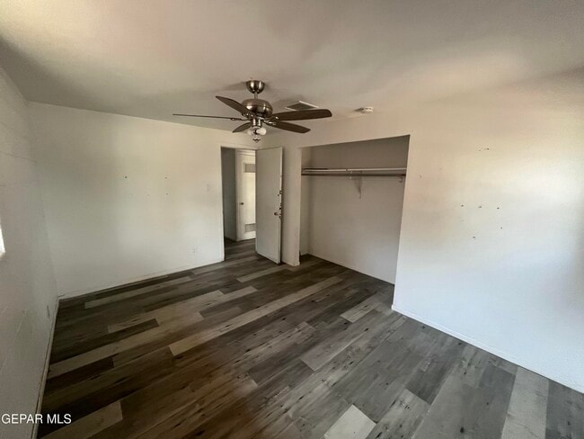 Building Photo - 216 Pacific Dr