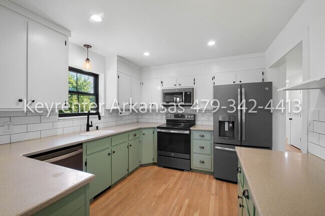 Building Photo - 4480 Trough Springs Rd