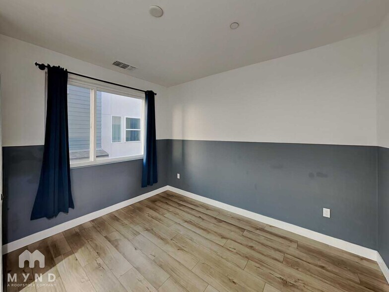 Building Photo - 3959 Wattling St