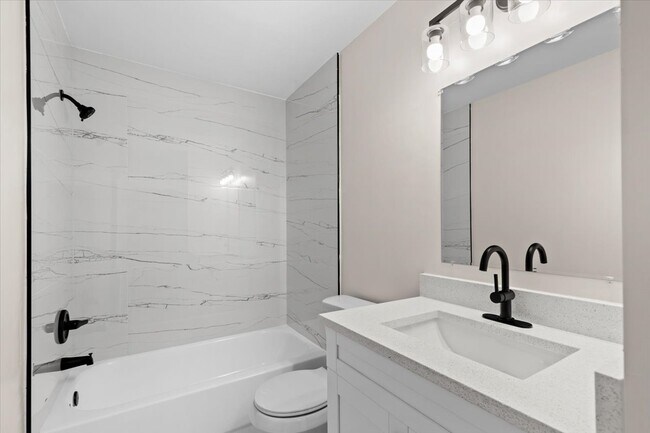 Building Photo - Sabal Springs Blvd