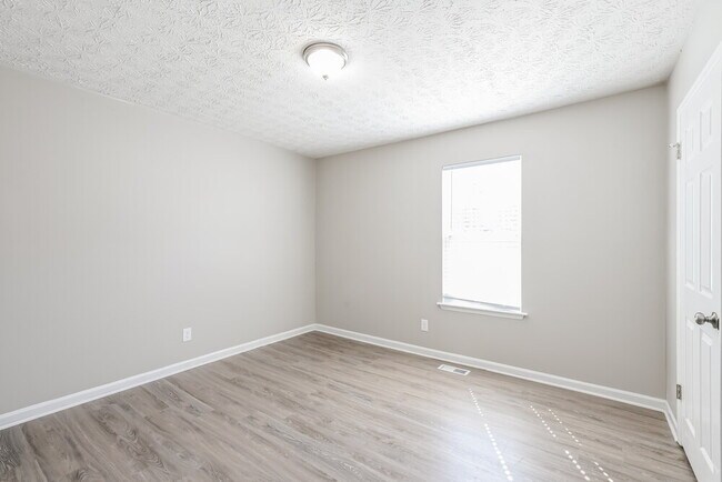 Building Photo - 3923 N Fork Ct NW