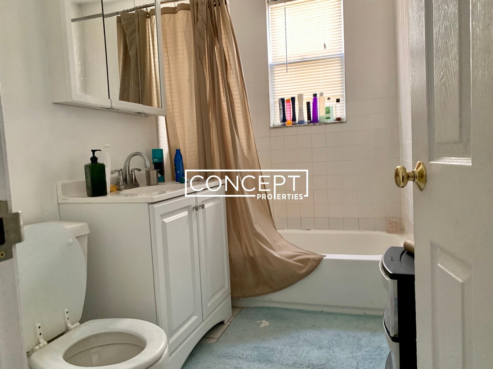 Building Photo - 26 Haskell St