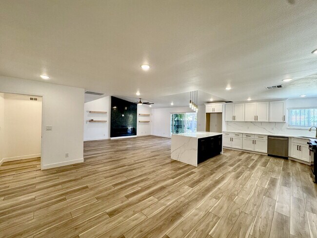 Building Photo - $500 Off! Fully Remodeled Home Near The St...