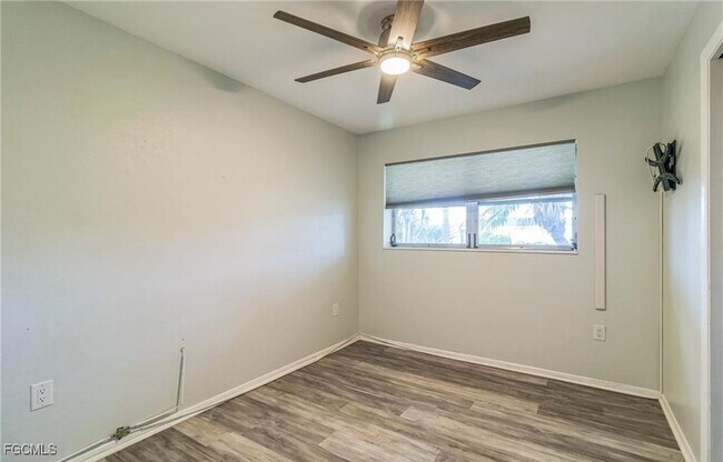 Building Photo - 4330 S Canal Cir