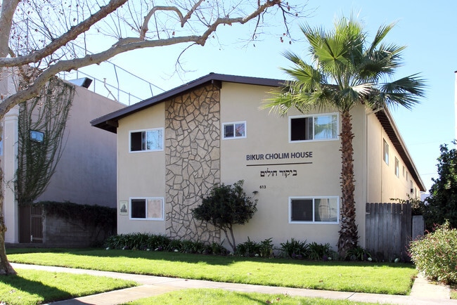Building Photo - 613 - Marlin Manor