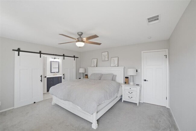 Building Photo - 1315 Quail Park Dr