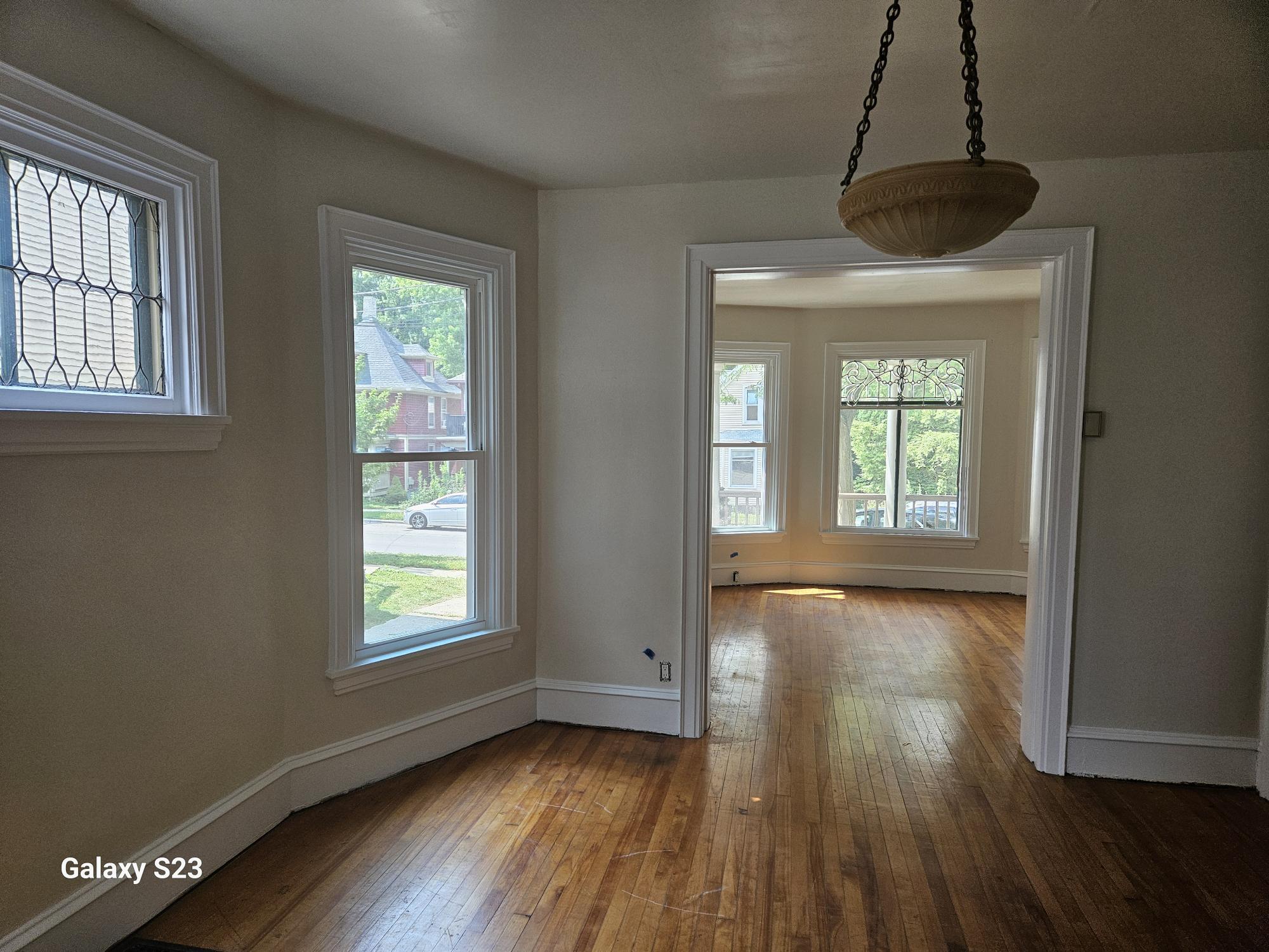 Dining Room - 1047 E Gorham St