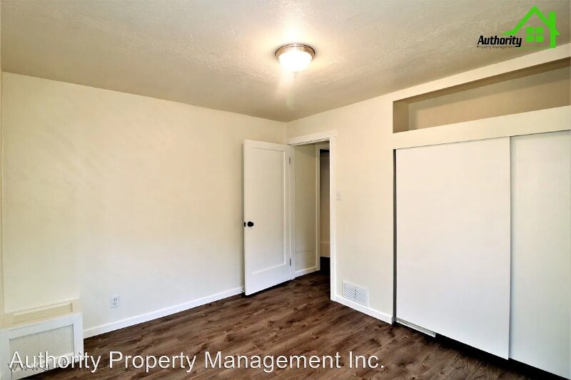 Building Photo - 1534 Fig Ave