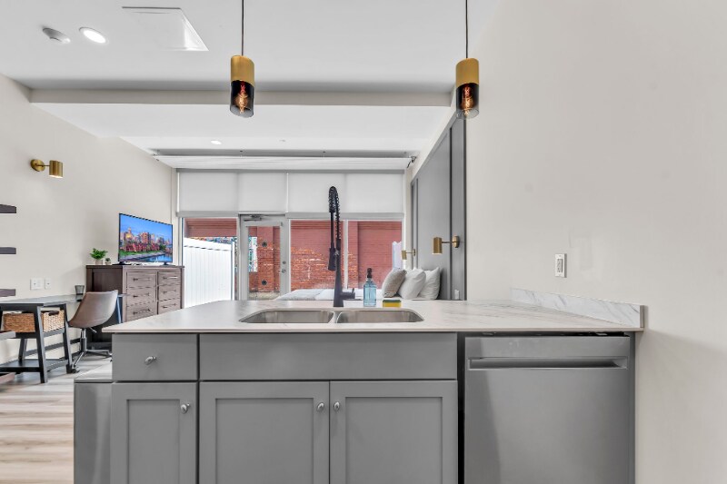 Building Photo - 888 Delaware Ave