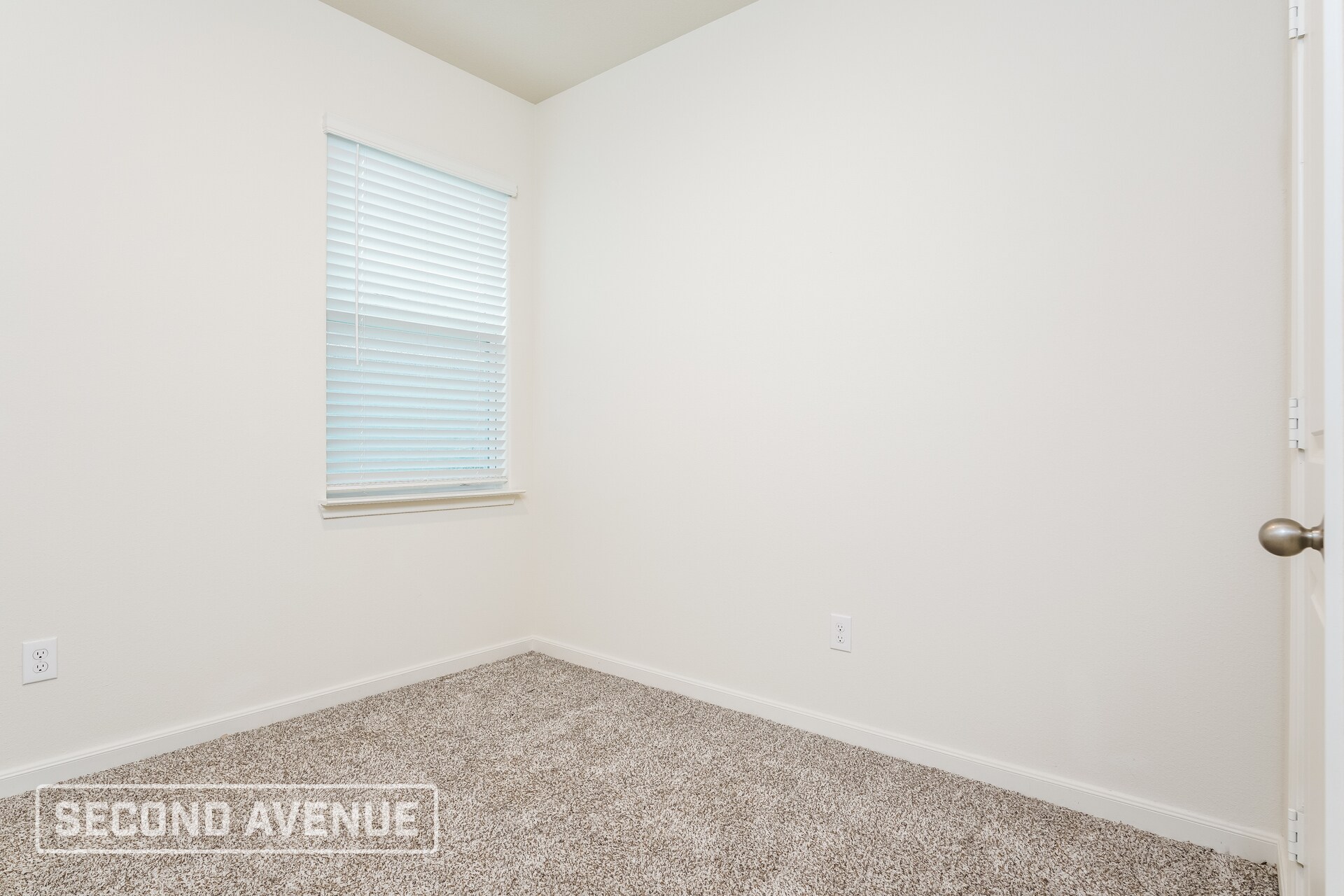 Building Photo - 1413 Sunkiss Dr