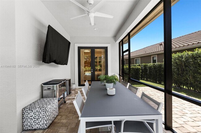 Building Photo - 10185 Cameilla St