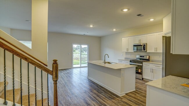 Building Photo - NEW NEW CONSTRUCTION - 5 BDRMS, 3 BTHS, NO...